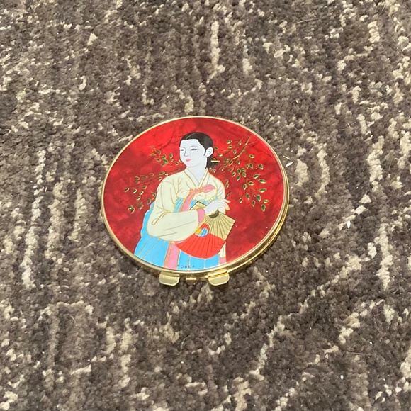 Asian design hand mirror - Picture 2 of 6